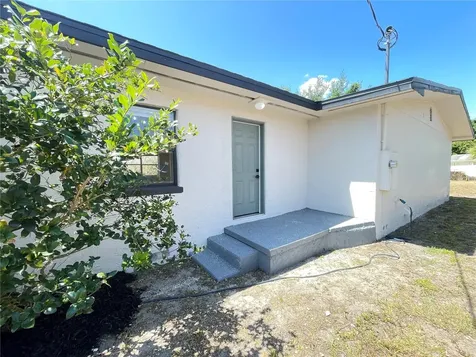 2015 6th Street NE Winter Haven FL 33881
