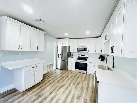 2015 6th Street NE Winter Haven FL 33881