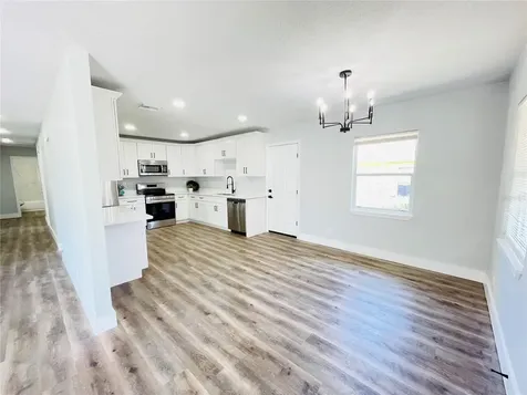 2015 6th Street NE Winter Haven FL 33881