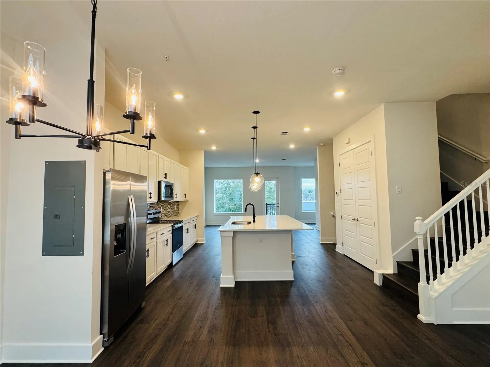 328 Center Lake Lane Oviedo FL 32765