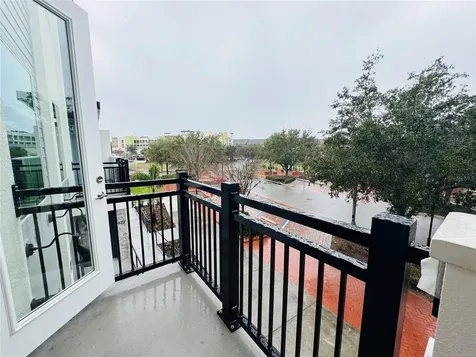 328 Center Lake Lane Oviedo FL 32765