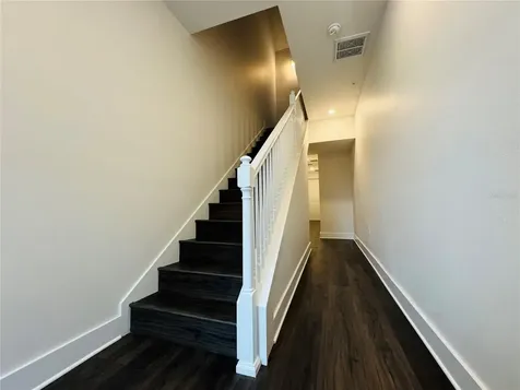 328 Center Lake Lane Oviedo FL 32765