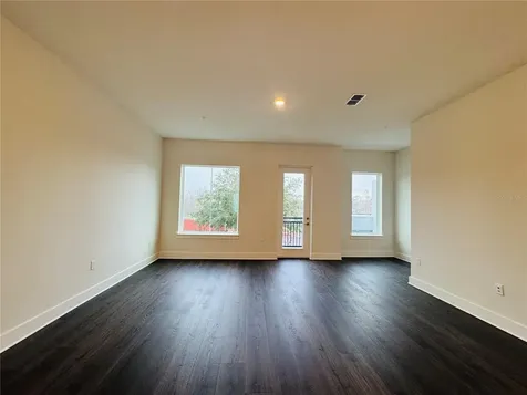 328 Center Lake Lane Oviedo FL 32765