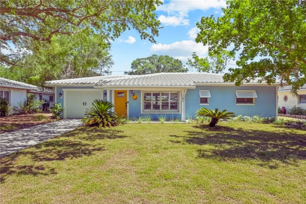 783 Manor Drive W Dunedin FL 34698