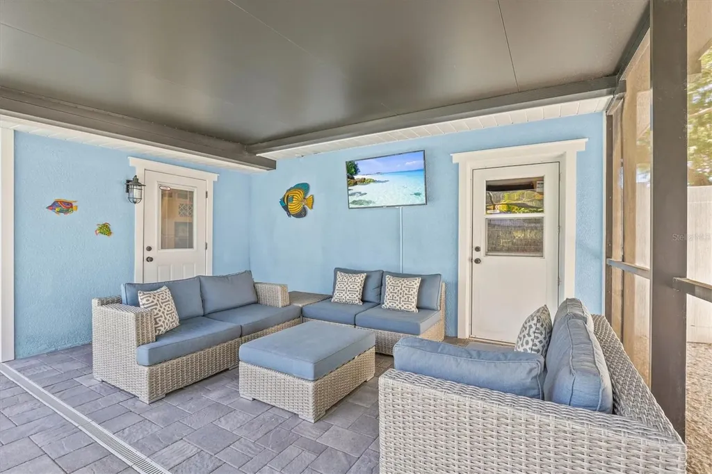 783 Manor Drive W Dunedin FL 34698