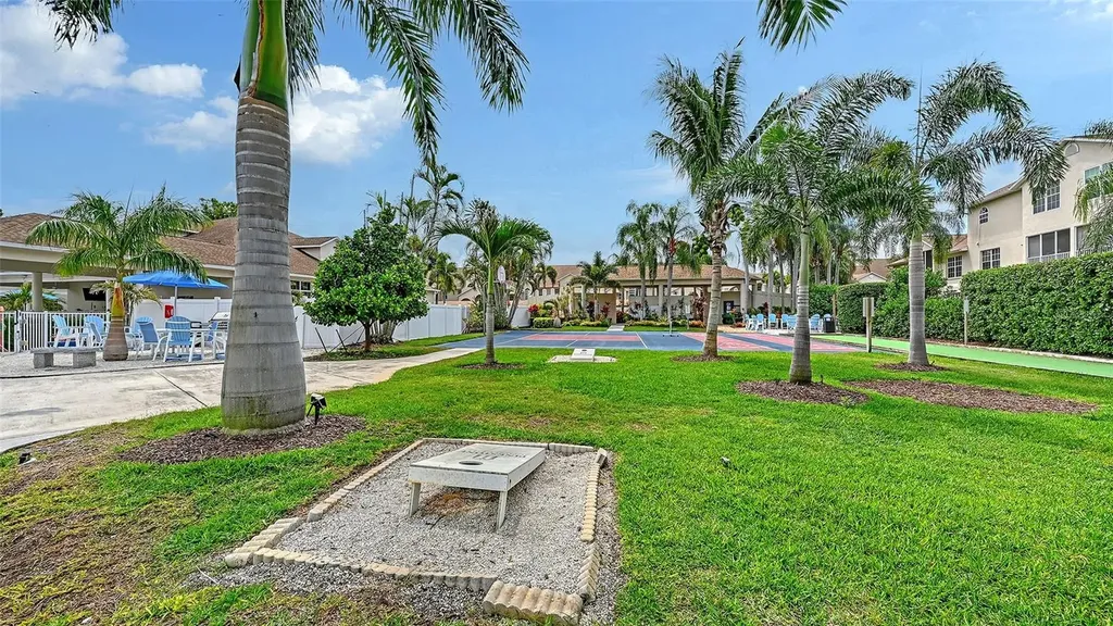 4270 Castlebridge Lane Sarasota FL 34238