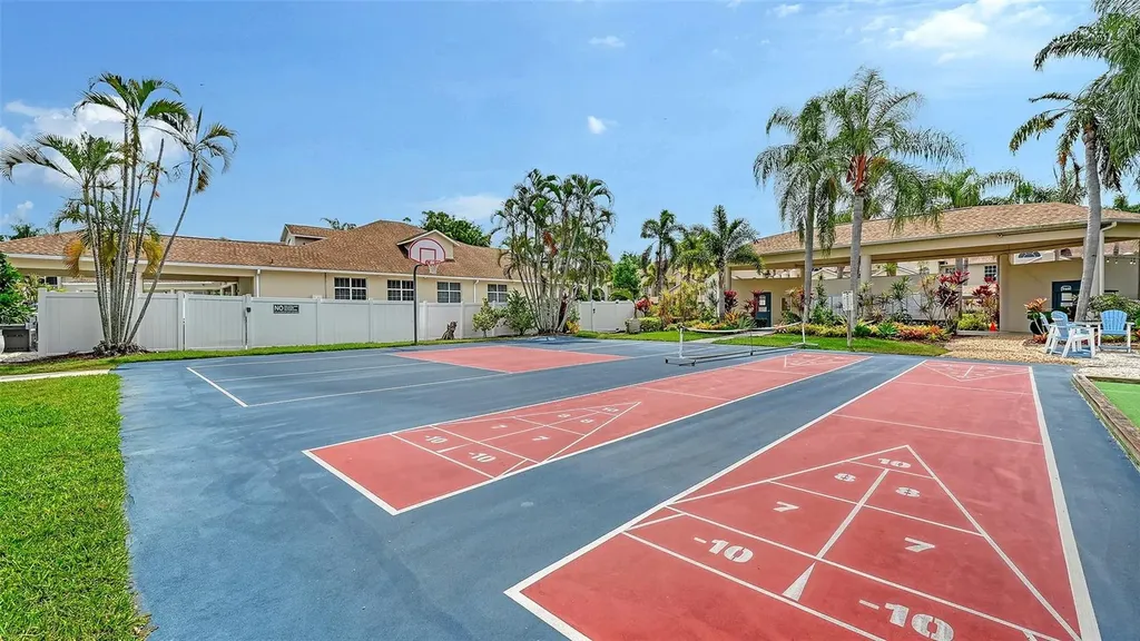 4270 Castlebridge Lane Sarasota FL 34238