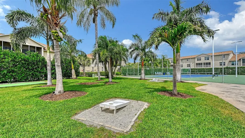 4270 Castlebridge Lane Sarasota FL 34238