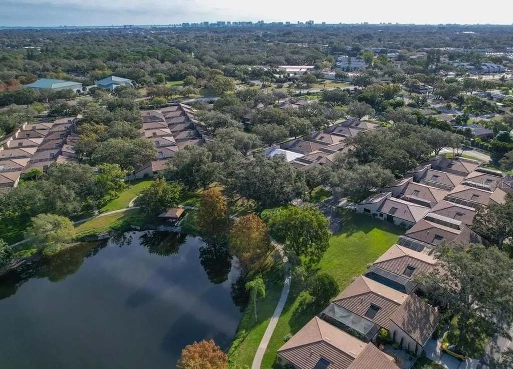 3692 Glen Oaks Manor Drive Sarasota FL 34232
