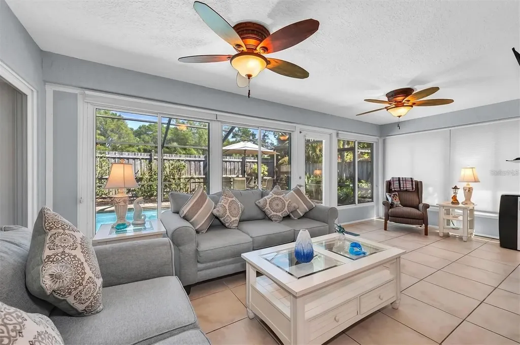 2913 Longbrooke Way Clearwater FL 33760