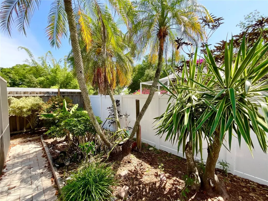 2913 Longbrooke Way Clearwater FL 33760