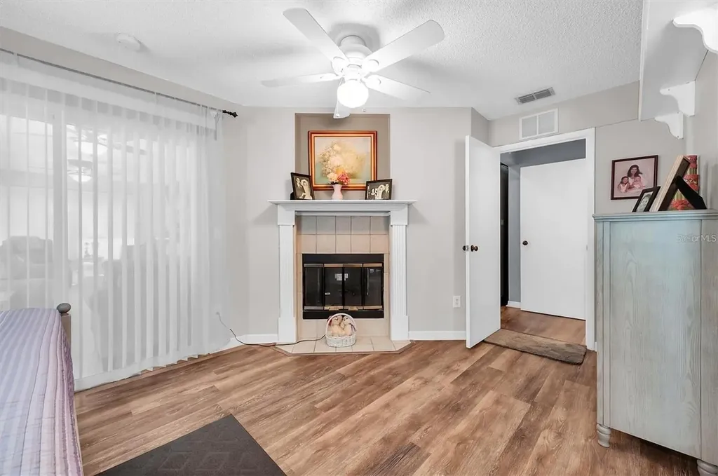 2913 Longbrooke Way Clearwater FL 33760