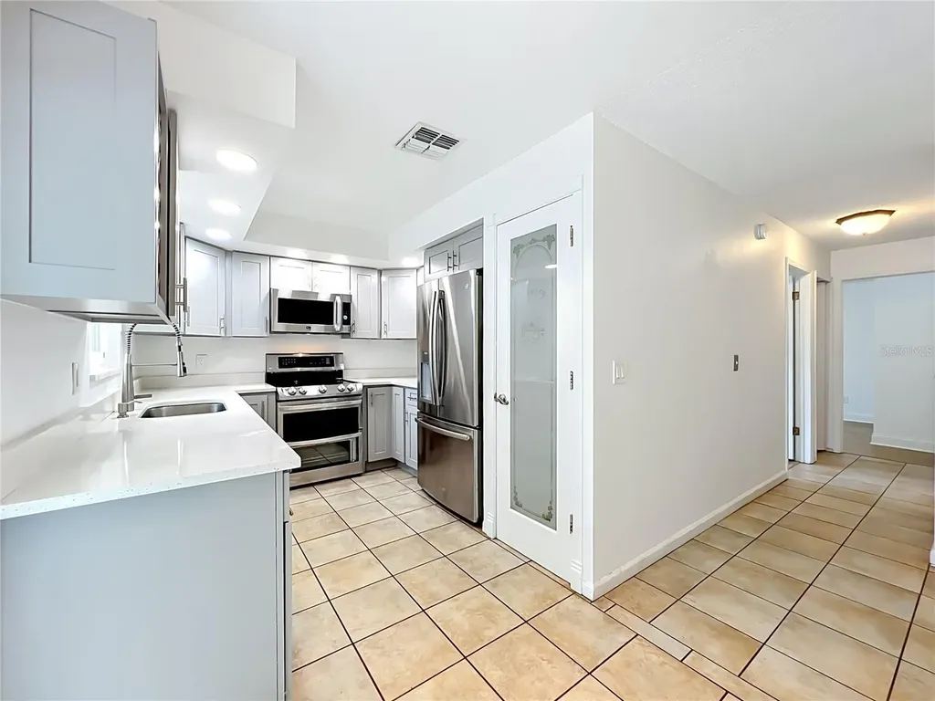 336 Canoe Trail Lane Orlando FL 32825