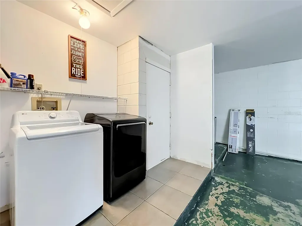 336 Canoe Trail Lane Orlando FL 32825