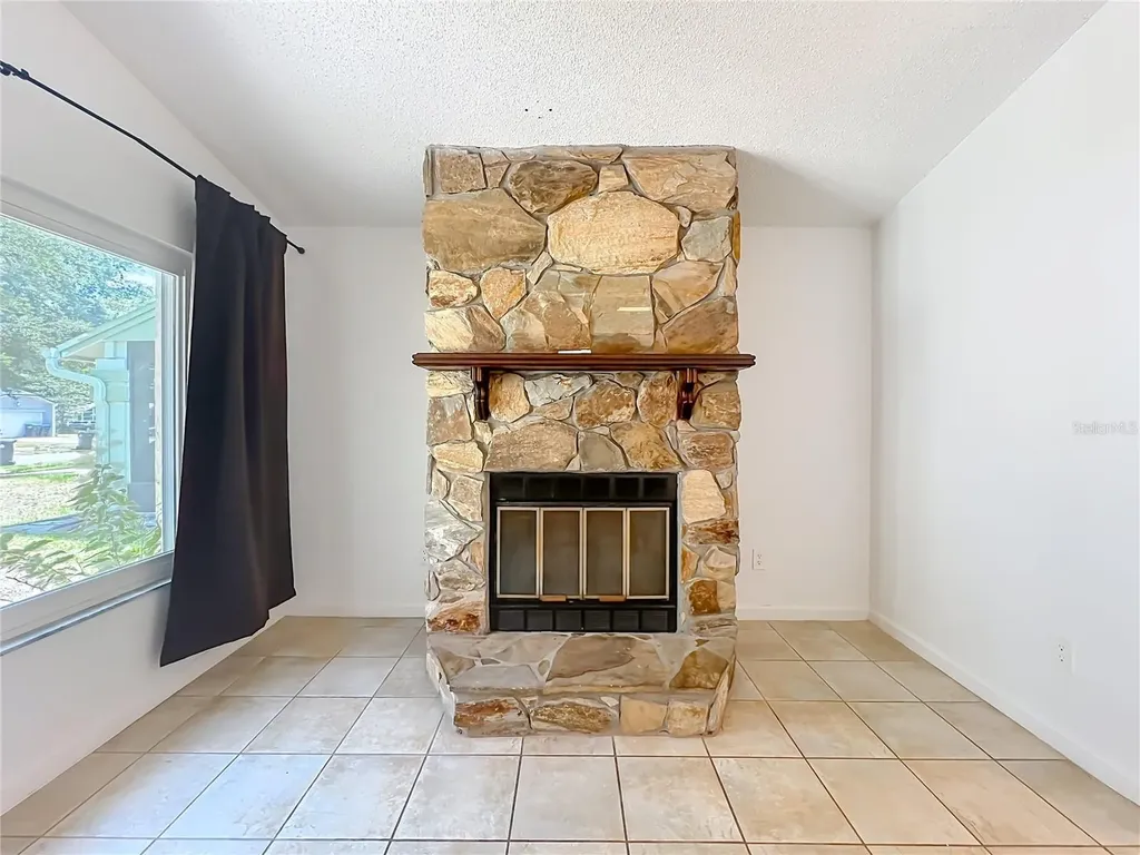 336 Canoe Trail Lane Orlando FL 32825