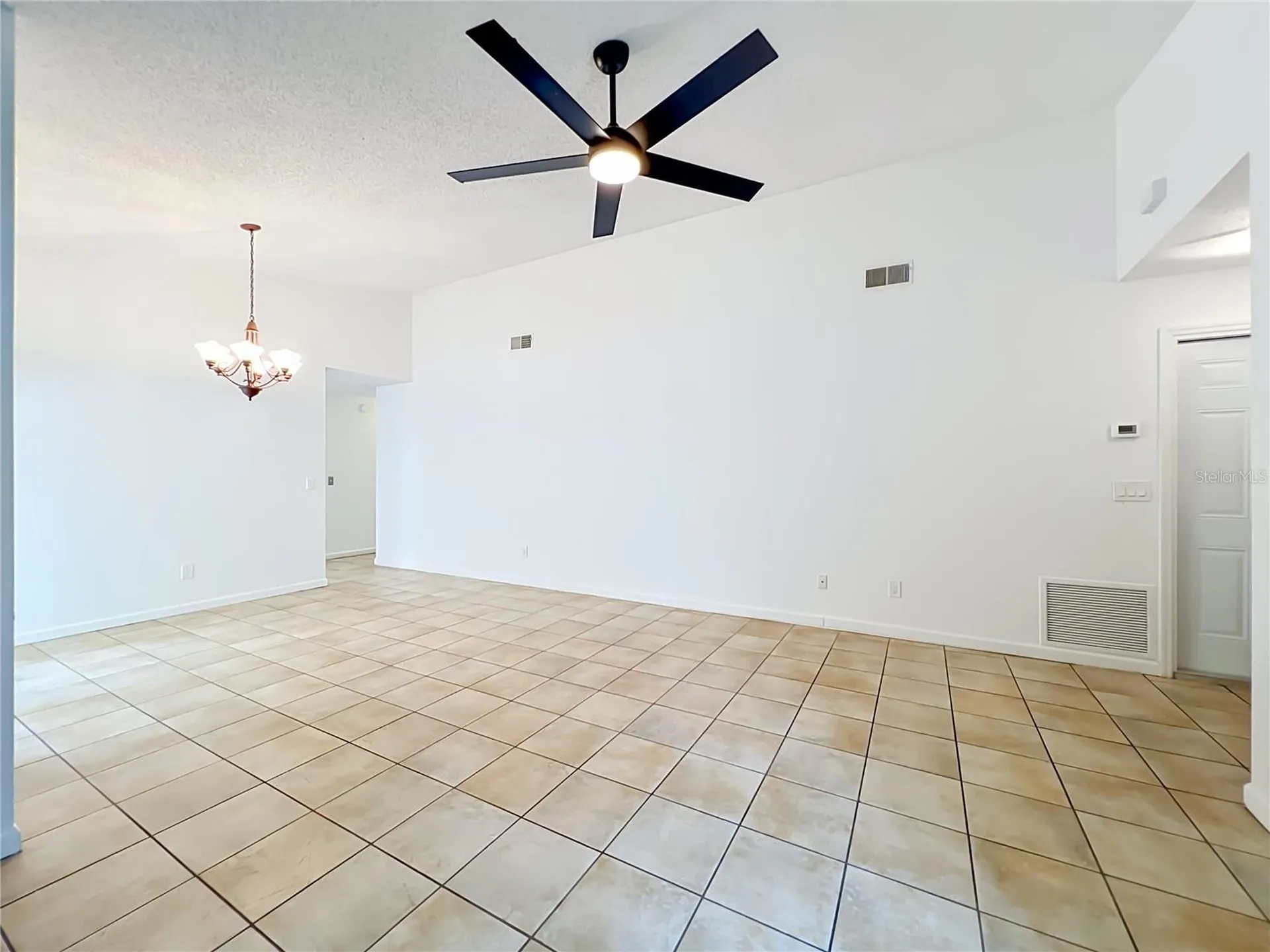 336 Canoe Trail Lane Orlando FL 32825
