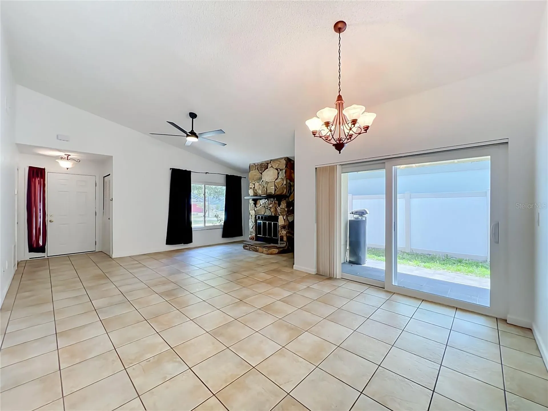 336 Canoe Trail Lane Orlando FL 32825