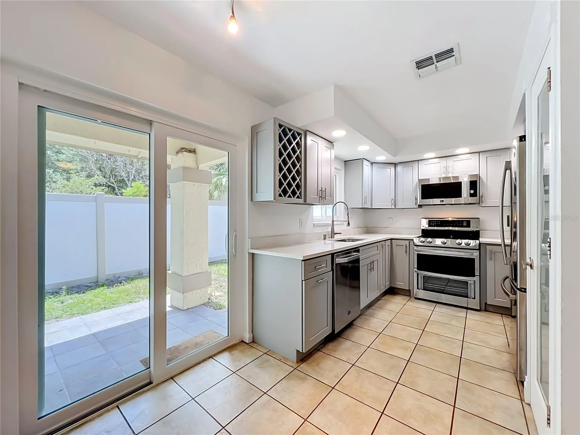 336 Canoe Trail Lane Orlando FL 32825