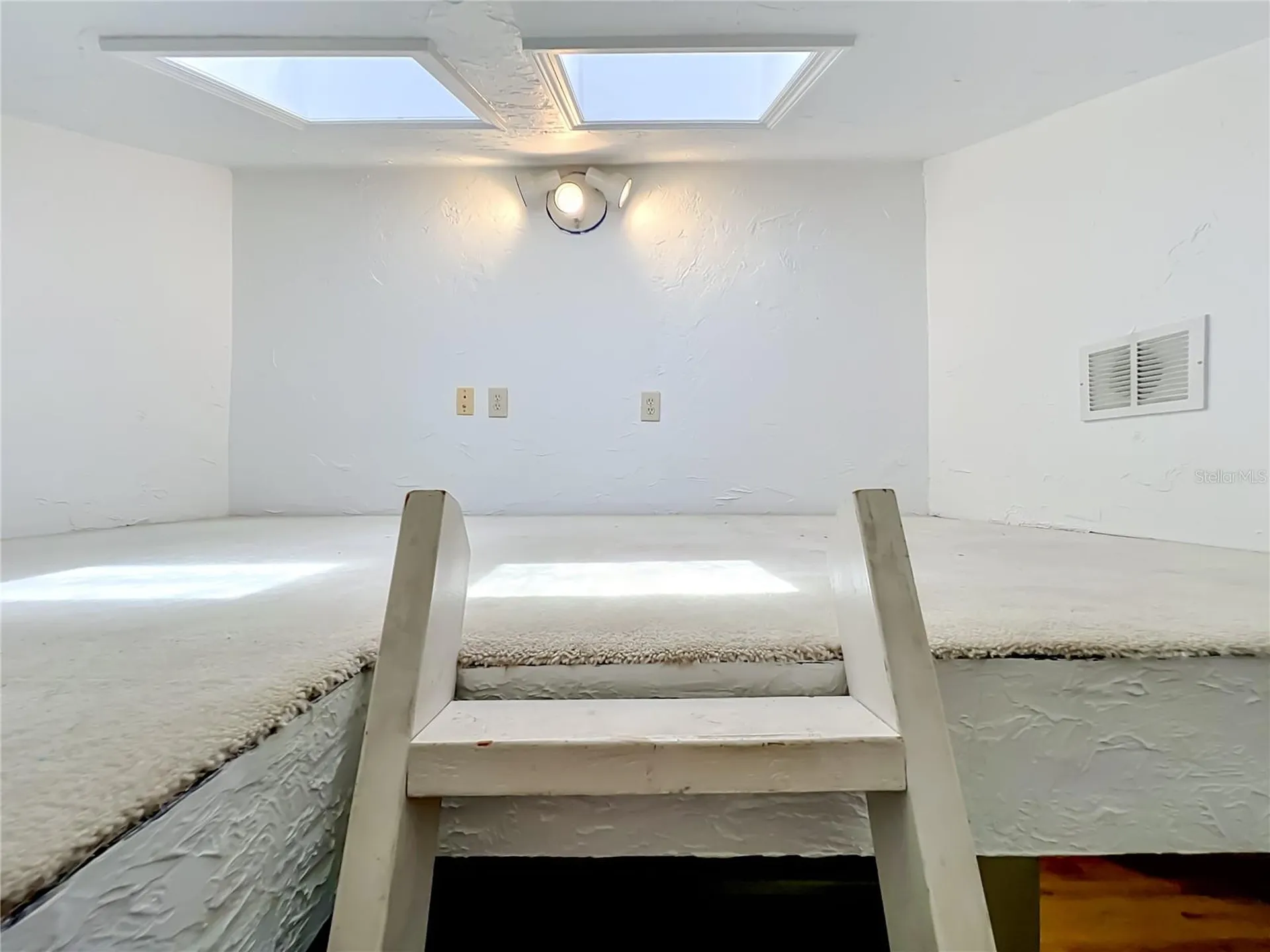 336 Canoe Trail Lane Orlando FL 32825