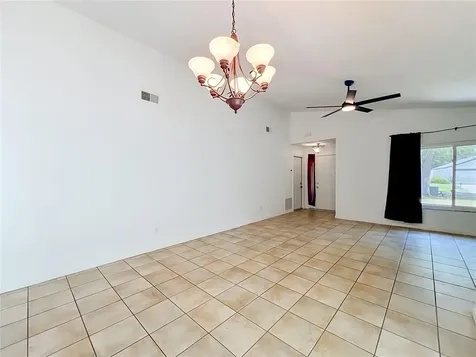 336 Canoe Trail Lane Orlando FL 32825