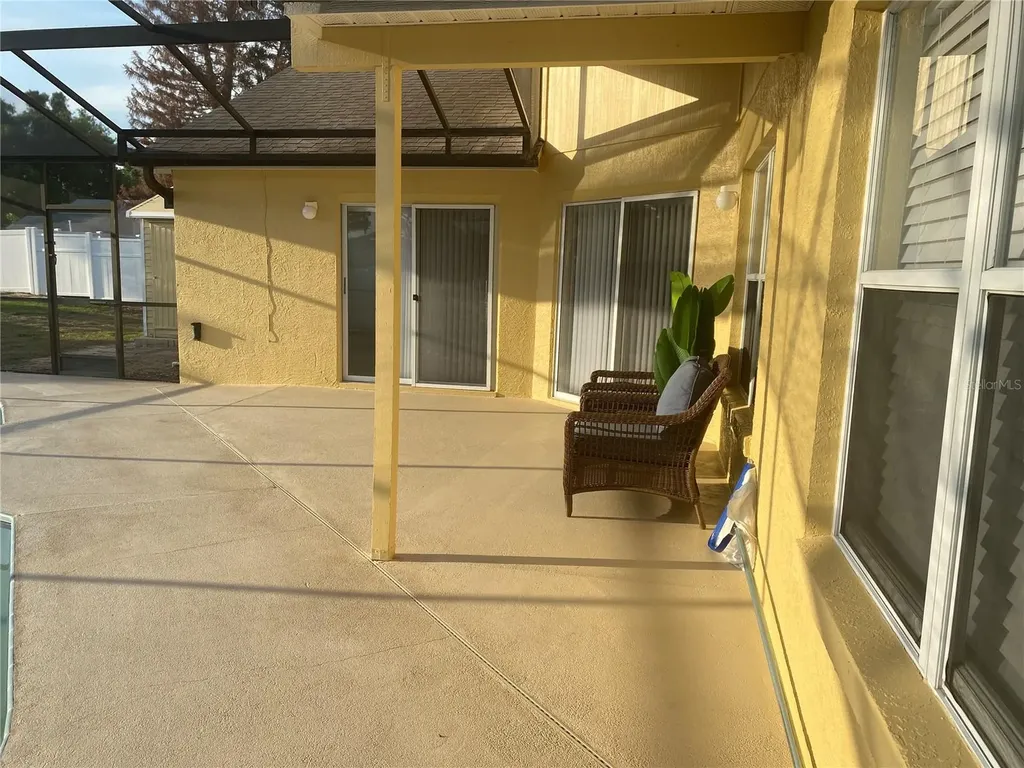 110 Via Del Sol Drive N Davenport FL 33896