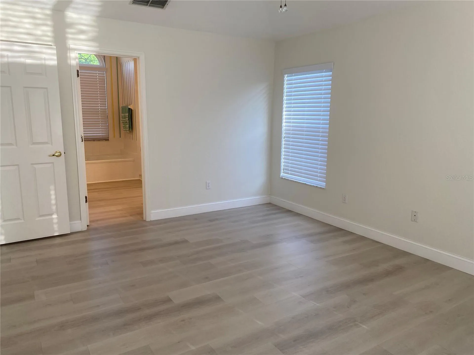 110 Via Del Sol Drive N Davenport FL 33896