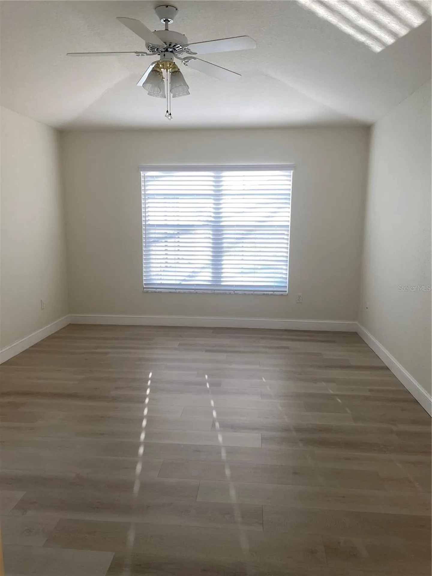 110 Via Del Sol Drive N Davenport FL 33896
