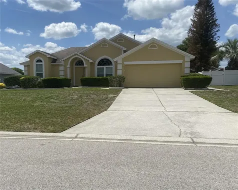 110 Via Del Sol Drive N Davenport FL 33896