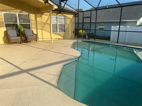 110 Via Del Sol Drive N Davenport FL 33896
