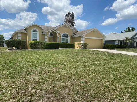 110 Via Del Sol Drive N Davenport FL 33896
