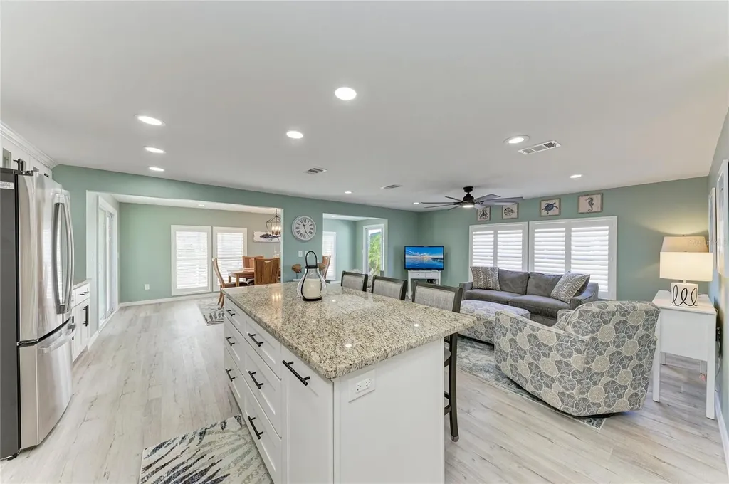 8 S Buena Vista Avenue Englewood FL 34223