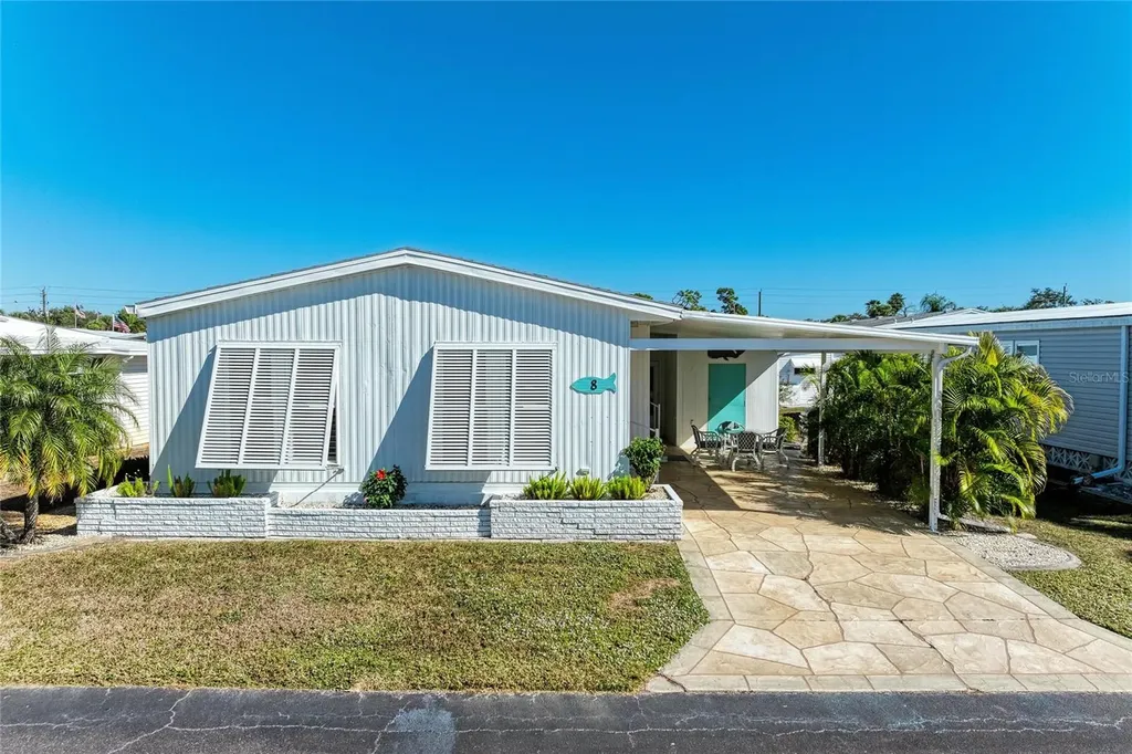 8 S Buena Vista Avenue Englewood FL 34223