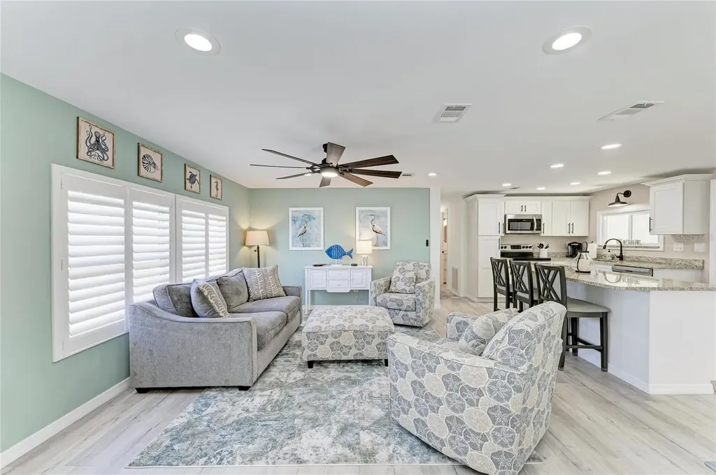 8 S Buena Vista Avenue Englewood FL 34223