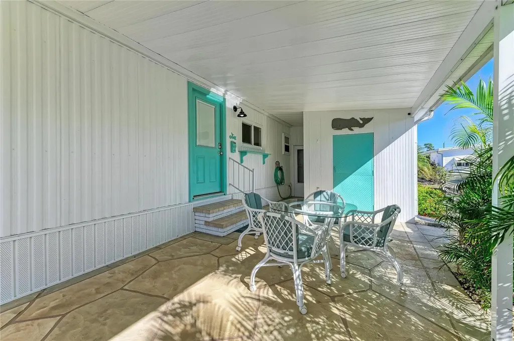 8 S Buena Vista Avenue Englewood FL 34223