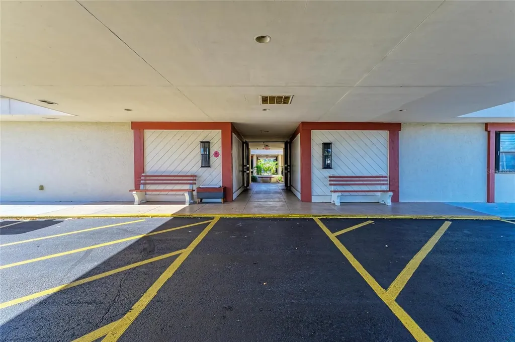 8 S Buena Vista Avenue Englewood FL 34223