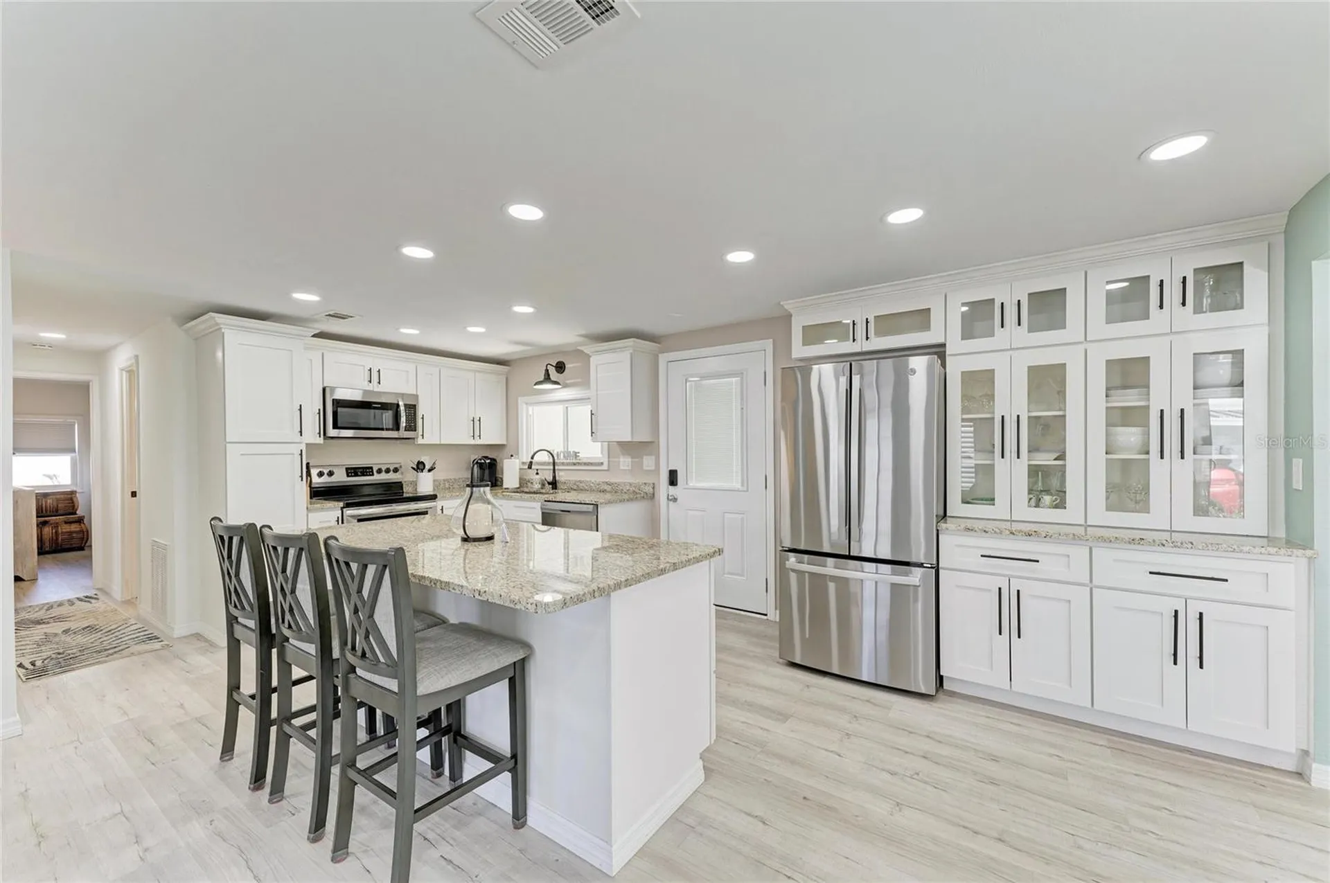 8 S Buena Vista Avenue Englewood FL 34223