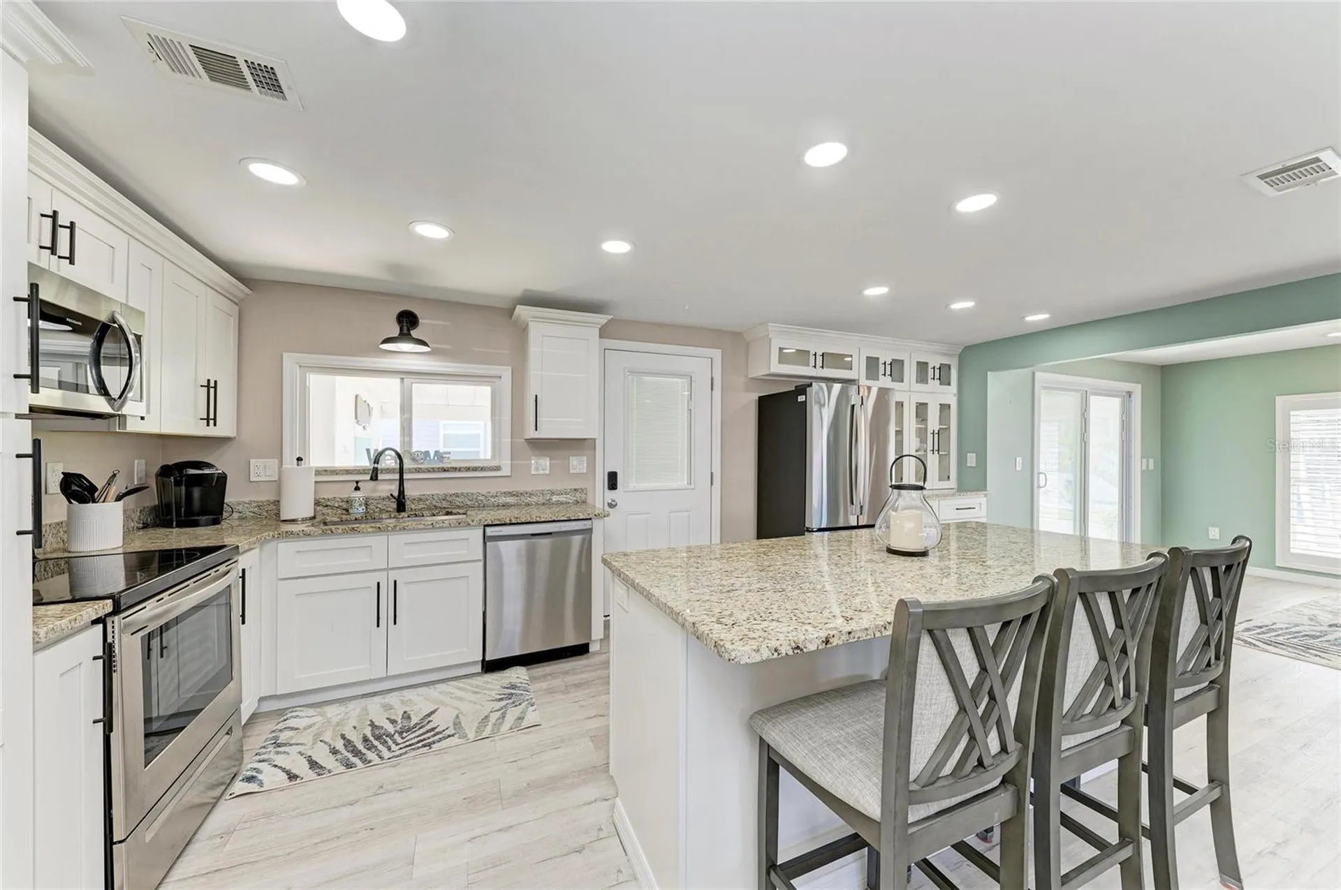 8 S Buena Vista Avenue Englewood FL 34223