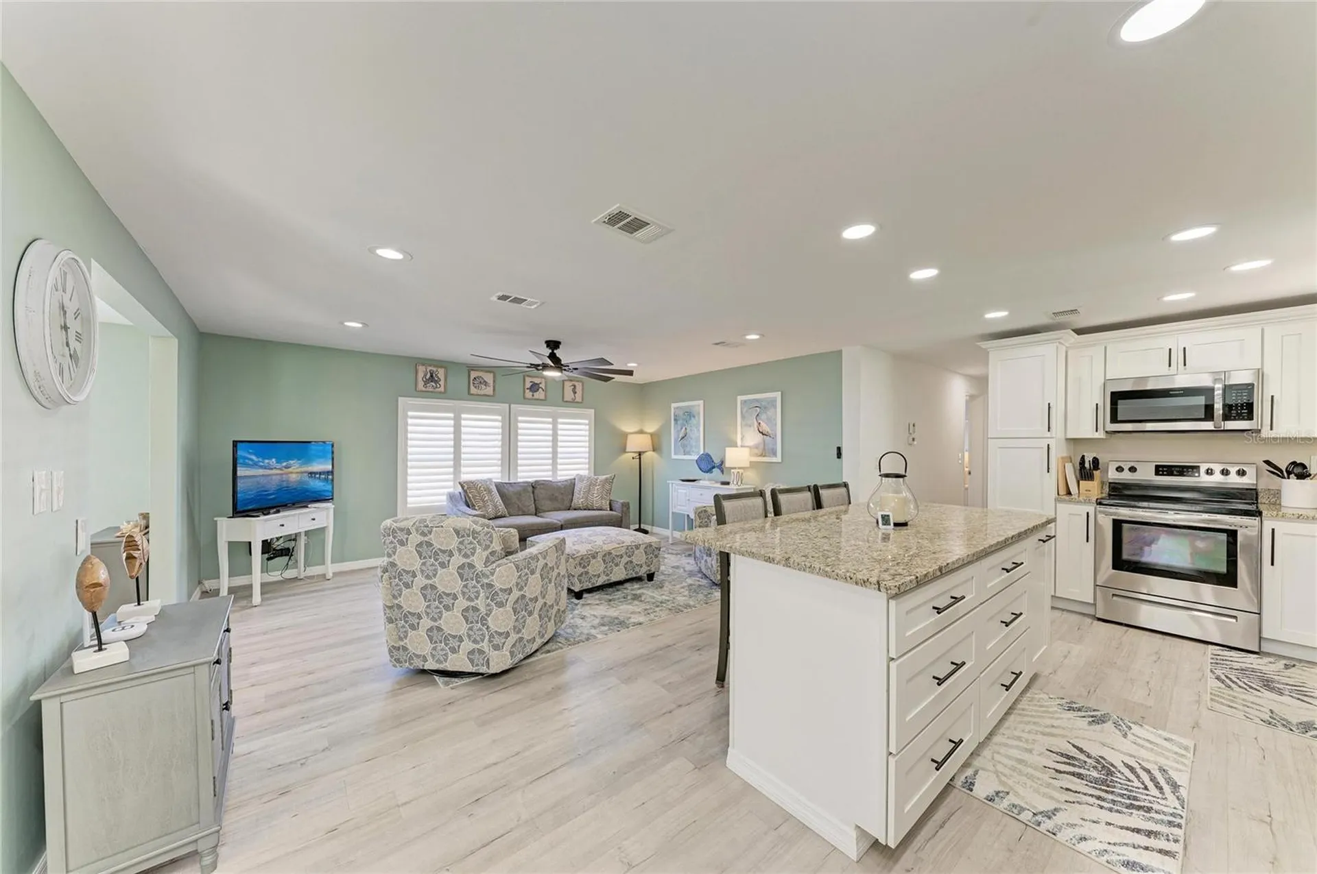 8 S Buena Vista Avenue Englewood FL 34223