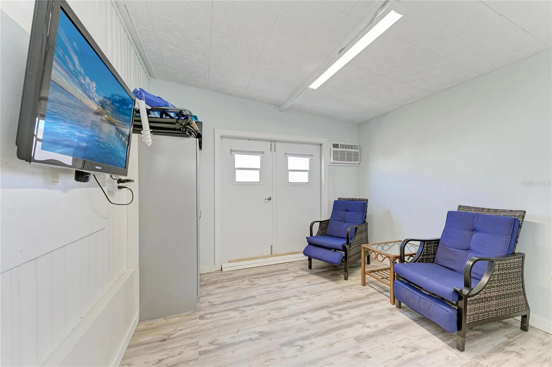 8 S Buena Vista Avenue Englewood FL 34223