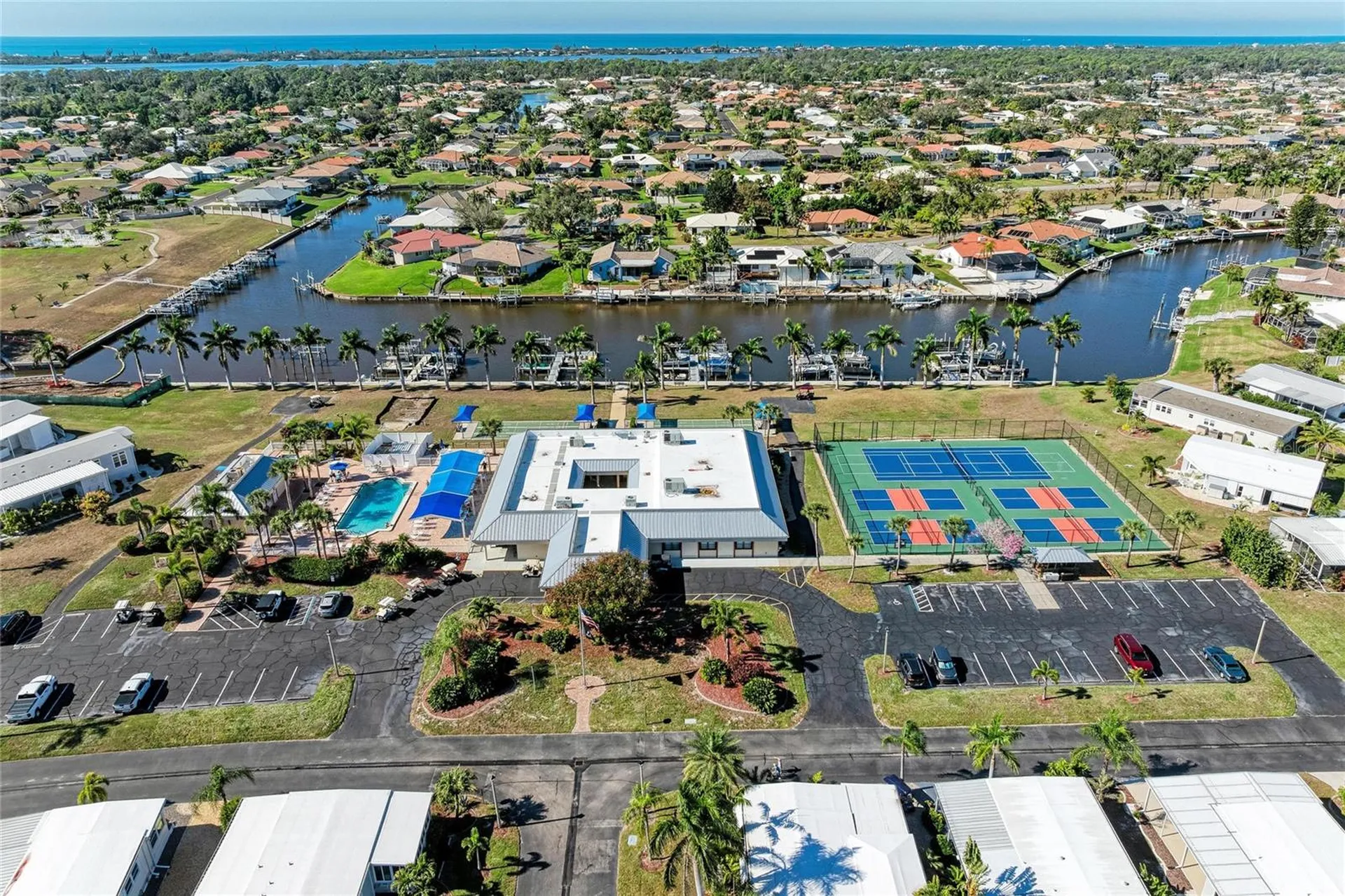 8 S Buena Vista Avenue Englewood FL 34223