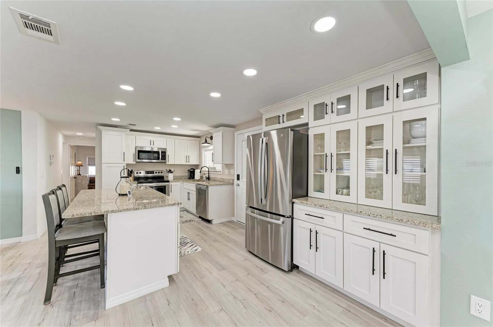 8 S Buena Vista Avenue Englewood FL 34223