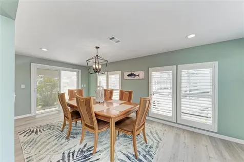 8 S Buena Vista Avenue Englewood FL 34223