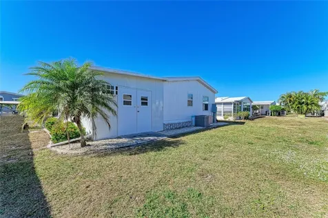 8 S Buena Vista Avenue Englewood FL 34223