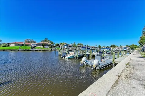 8 S Buena Vista Avenue Englewood FL 34223