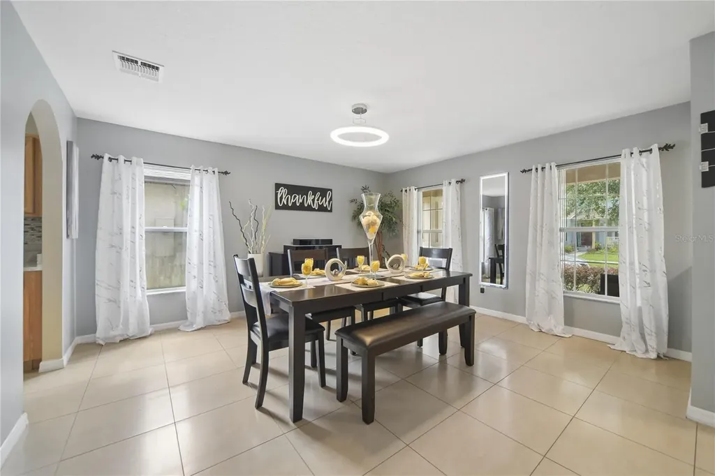 13619 Phoenix Drive Orlando FL 32828