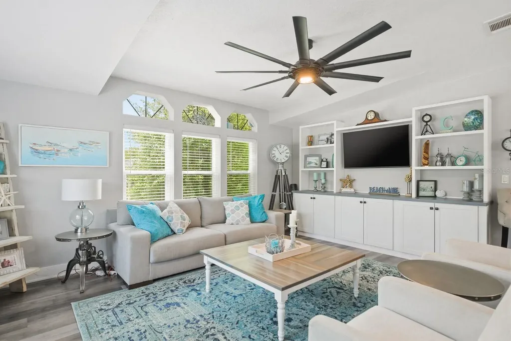 137 Lake Tarpon Drive Palm Harbor FL 34684