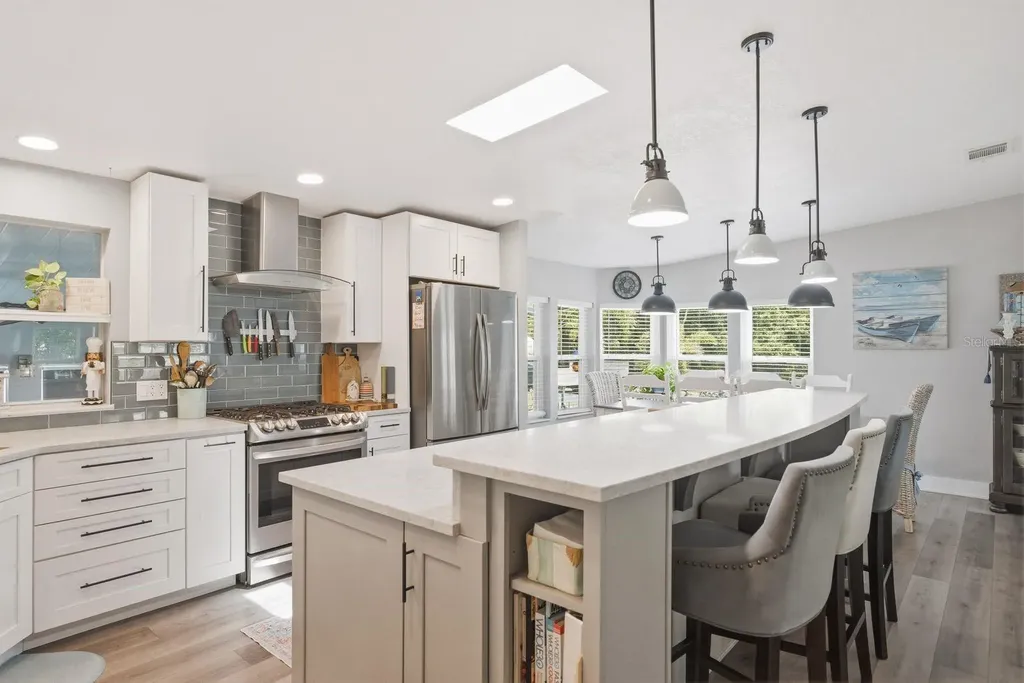 137 Lake Tarpon Drive Palm Harbor FL 34684
