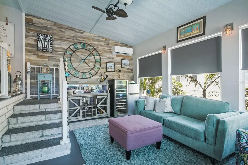 137 Lake Tarpon Drive Palm Harbor FL 34684