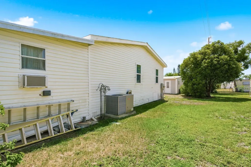 137 Lake Tarpon Drive Palm Harbor FL 34684