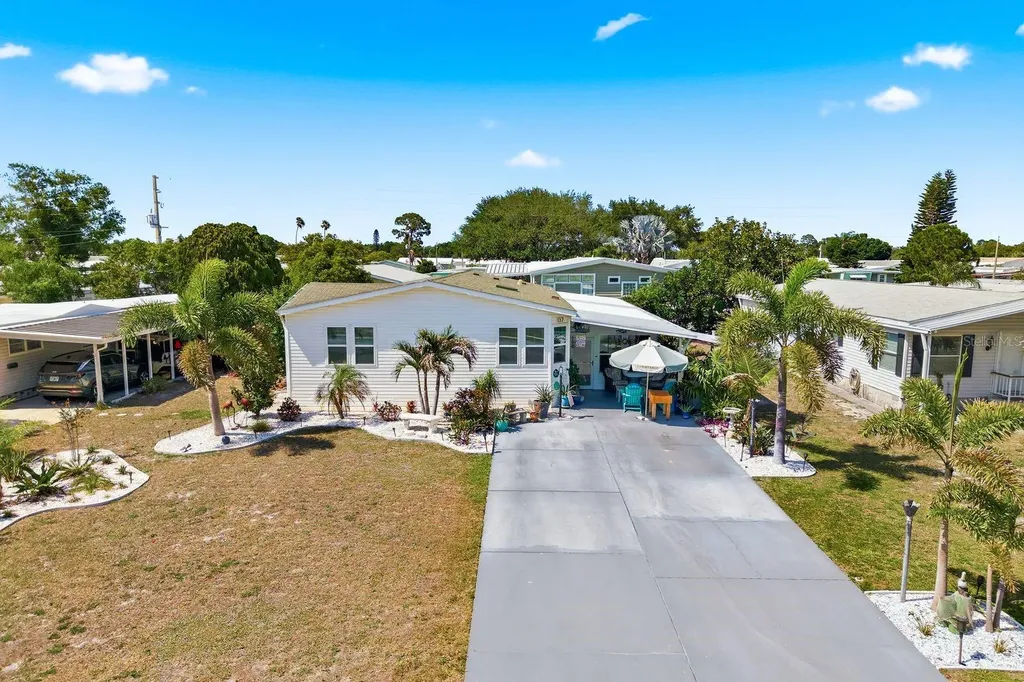 137 Lake Tarpon Drive Palm Harbor FL 34684